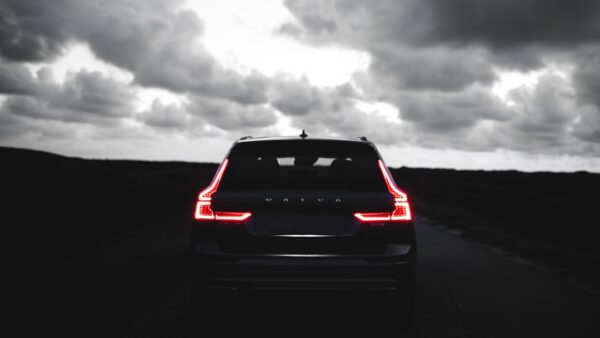 Promesse non tenue sur l’EX90 : pourquoi Volvo offre 1 800 € à ses premiers acheteurs