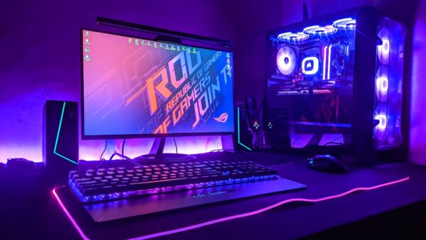 Ce laptop gaming de 17″ avec RTX 5070 et Ryzen 7 est 500 € moins cher sur Amazon