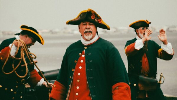 Claude franchit une ligne rouge et pirate trois entreprises pendant un test