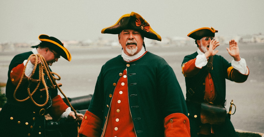 Claude franchit une ligne rouge et pirate trois entreprises pendant un test