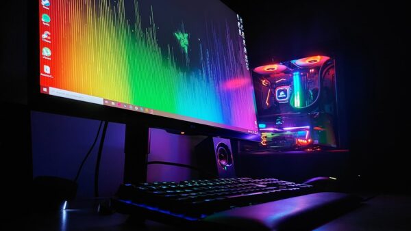 Un écran PC gamer 27″ rafraîchi à 240 Hz et proposé à moins de 140 € ? C’est possible, en voici la preuve