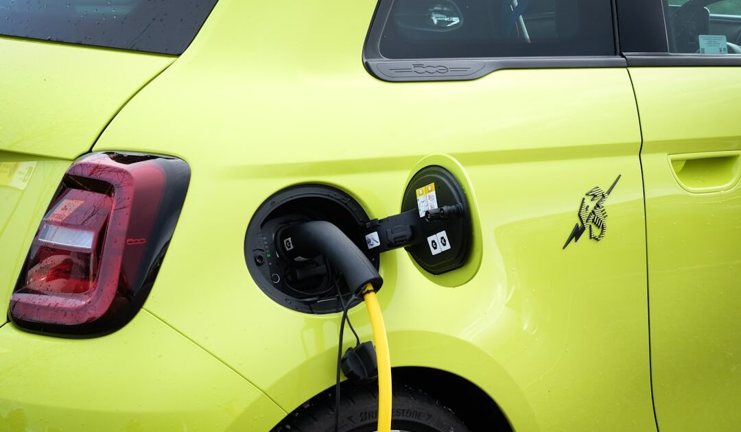 1 voiture neuve sur 3 est électrique : record historique en France porté par le raz-de-marée Renault