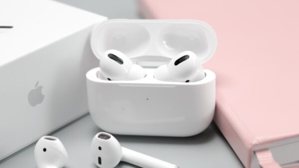 Les AirPods avec caméras auraient enfin une date de sortie, et elle est proche