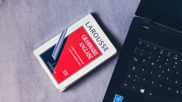 Arnaque Cellcast Vidéos : un faux mail d’abonnement à 49,99 € affiche votre vrai IBAN