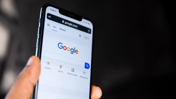 Google permet maintenant de mesurer la visibilité de vos réseaux sociaux dans les résultats de recherche