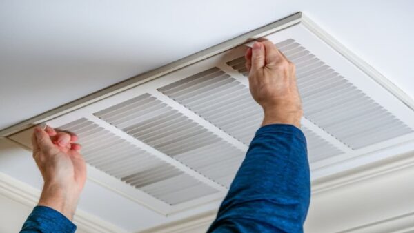 Les meilleurs ventilateurs de plafond silencieux (moteur DC) et connectés : le comparatif 2026