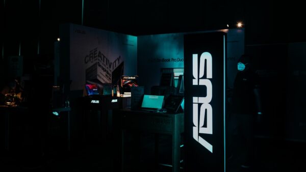 Asus ProArt PZ14 : cette puissante tablette sous Windows avec écran OLED et Snapdragon X2 Elite est un peu moins hors de prix grâce à cette remise de 150 €