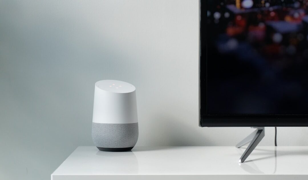 Ce picoprojecteur Full HD sous Google TV, qui peut fonctionner en extérieur avec une batterie externe, ne dépasse pas les 200 €