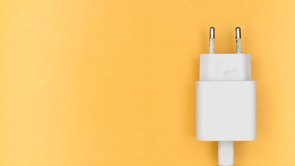 Le chargeur ultime pour vos vacances est à -40 % : 70 W et 3 ports pour recharger tous vos appareils