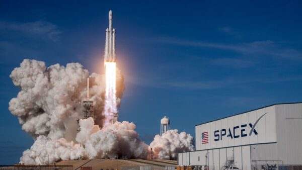 Un étage de fusée SpaceX va s’écraser sur la Lune demain matin