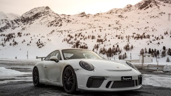 On ne comprend plus la stratégie de Porsche, mais les 718 électriques en font toujours bien partie