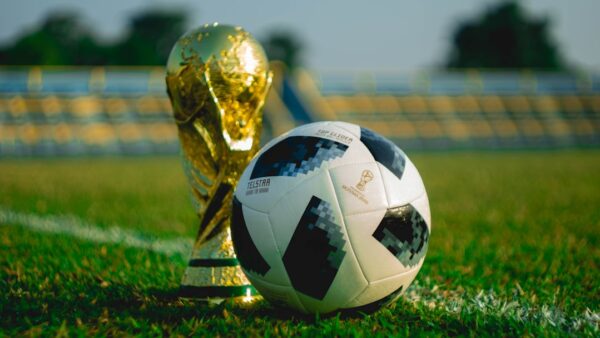 La Fifa présente des «excuses» après son projet d&rsquo;investissements privés et réaffirme son soutien à Infantino