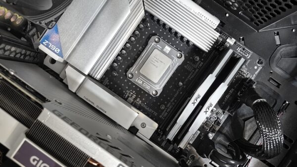 Ce mini PC ultra-puissant avec Intel Core i9, 24 Go de RAM et SSD 1 To est vendu à prix cassé 🔥