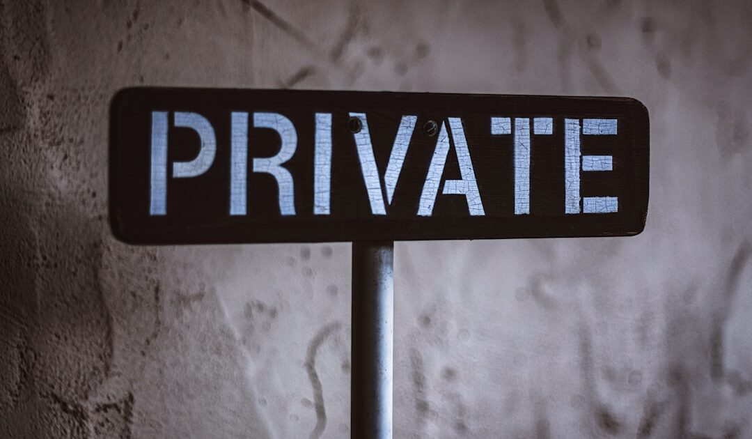 Censé masquer votre adresse IP, le relais privé d’Apple l’a laissée fuiter