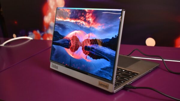 Test du Lenovo Yoga 7x Slim (gen 11) : tout ce qu’on aime à un détail près
