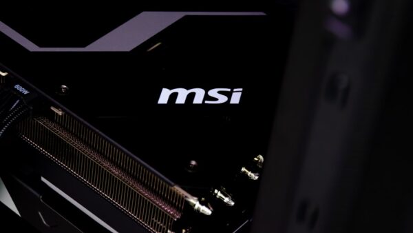 Test MSI Versa 300 Wireless 8K : une version plus musclée, mais toujours très accessible