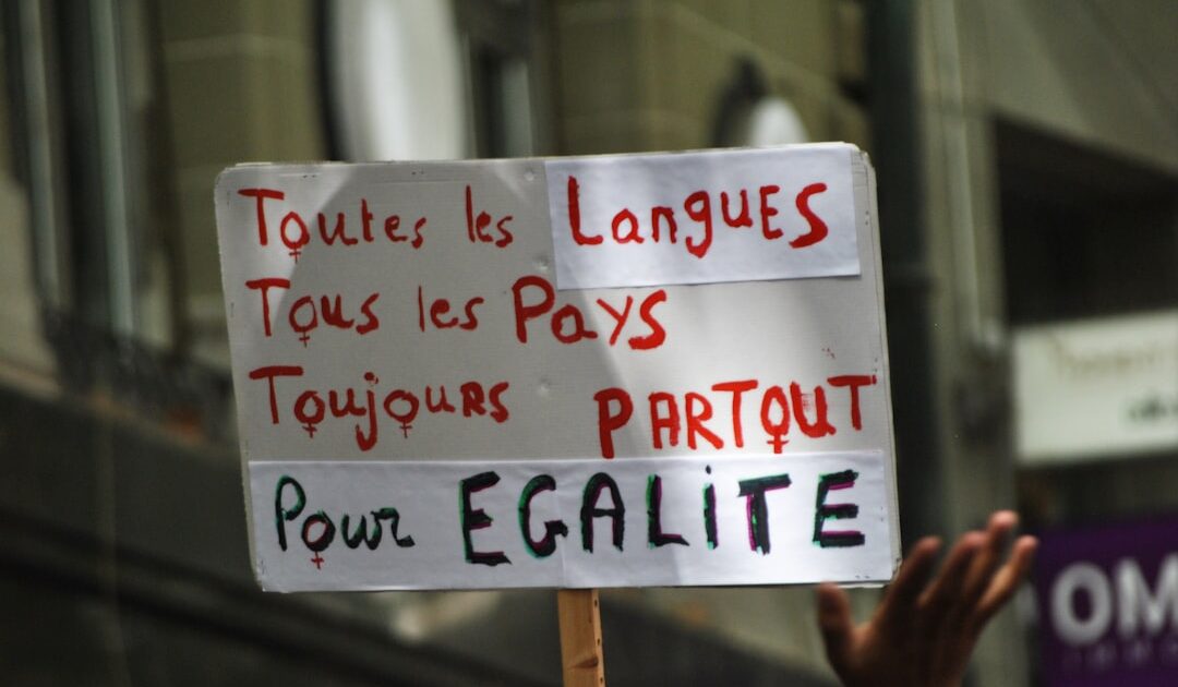 L’IA détruit des emplois, mais fait grimper les actions : jusqu’à quand ?