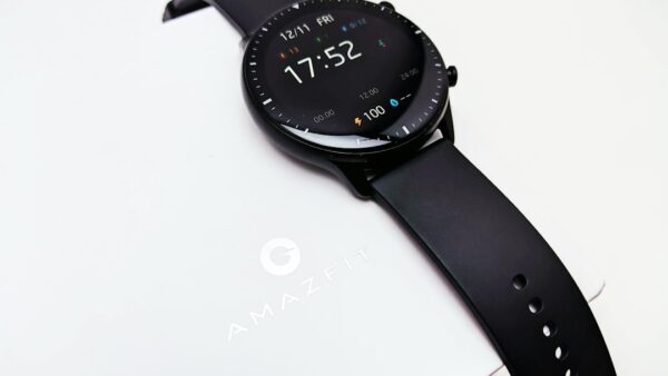 Amazfit déploie de nouvelles fonctions sportives sur ses montres : rameur connecté, natation et verrouillage de l’écran