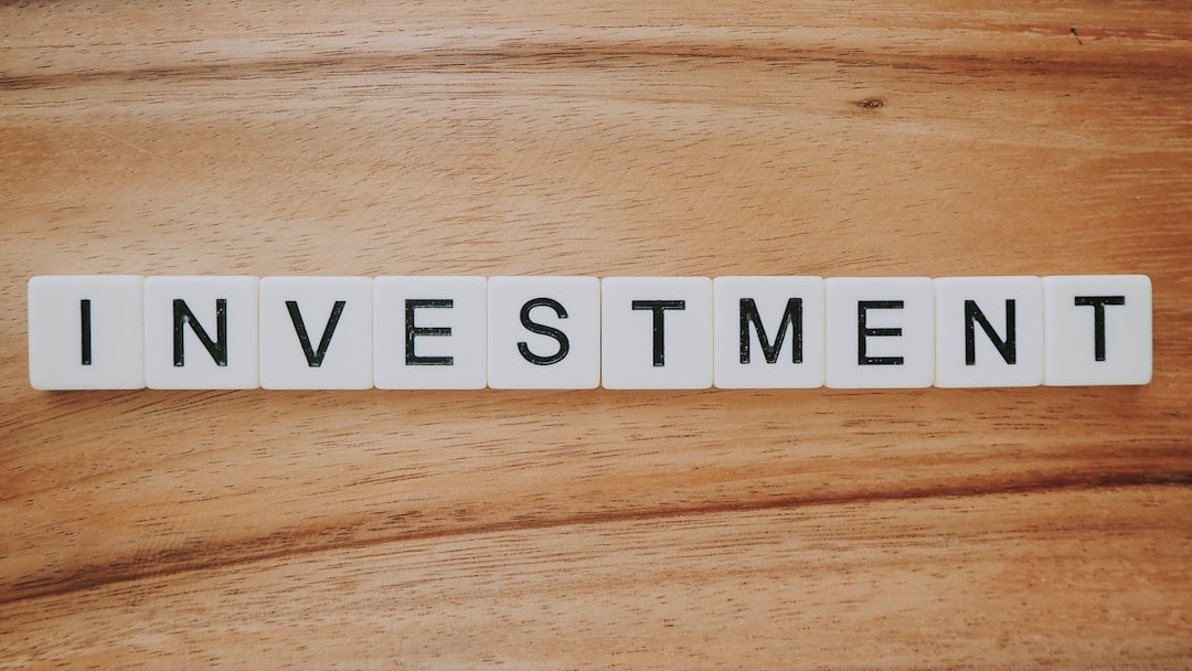 L’AMF le confirme : les investisseurs réagissent davantage au bruit qu’à l’information