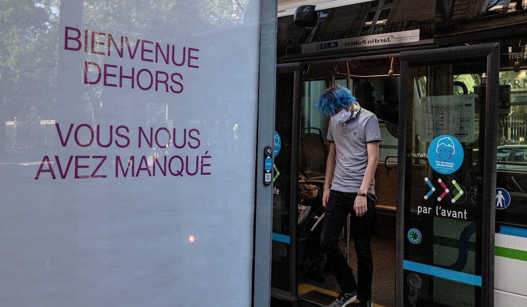 « 6 000 euros par an pour trois appareils et des lignes souvent hors service » : plus de 100 communes françaises piégées par des contrats téléphoniques aux prix exorbitants