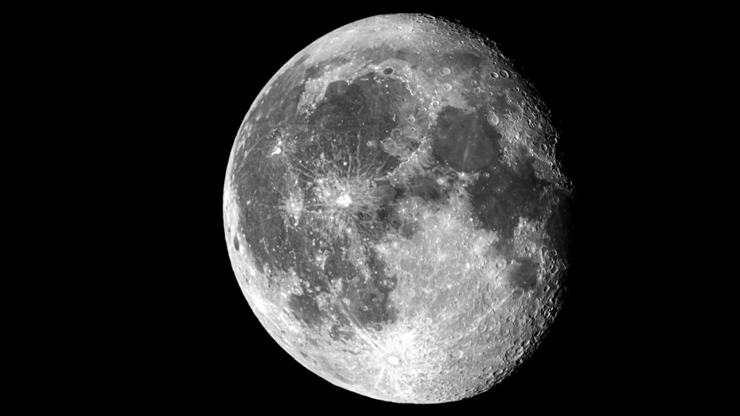 « Compte tenu des dangers extrêmes » sur la Lune, les sorties d’astronautes seront très rares