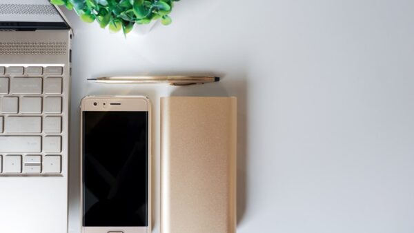 Un mystérieux prototype de Surface Phone de 2014 se montre en photo
