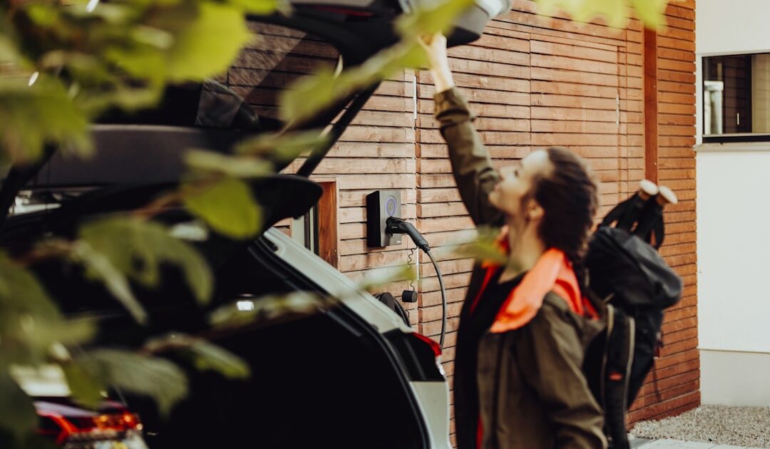 Transformer le coffre avant d’une voiture électrique en glacière : pourquoi c’est une mauvaise idée