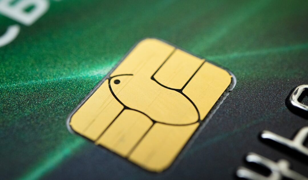 Arnaque à la carte SIM : 17 000 euros ont été volés à un abonné Free, l’opérateur a été jugé responsable