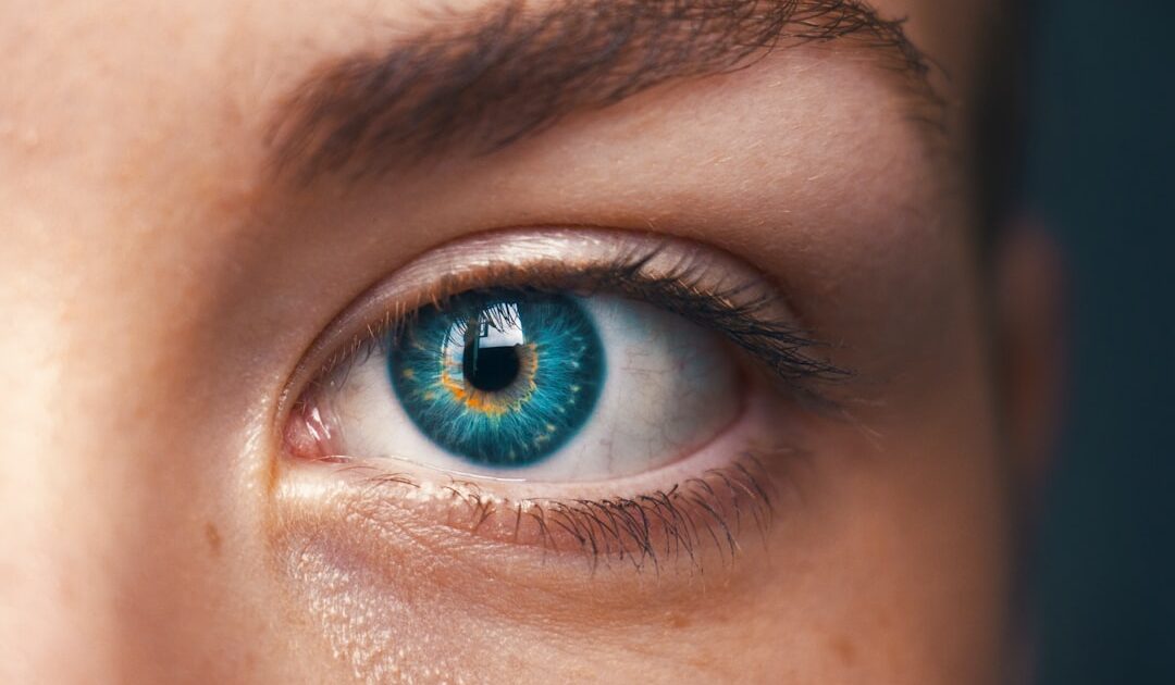 Vous avez mal aux yeux après l’éclipse ? La douleur n’est pas forcément le symptôme le plus inquiétant