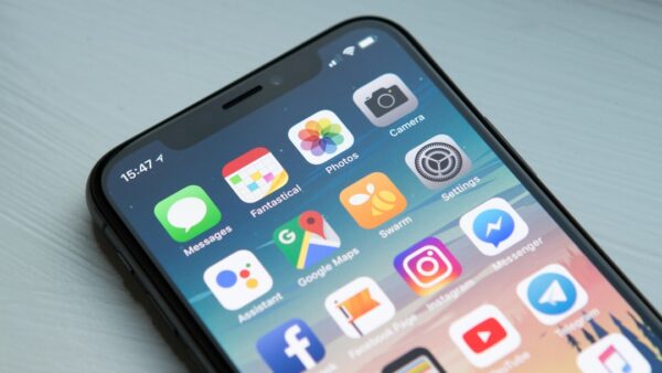 Quel est le meilleur smartphone à choisir pour un ado pour la rentrée 2026 ?