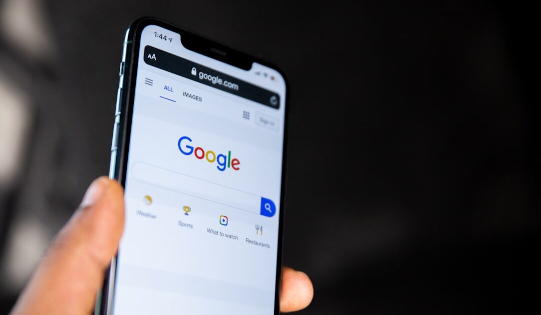 Google ouvre le Play Store à la concurrence, mais fait tout pour dissuader les utilisateurs d’aller voir ailleurs 