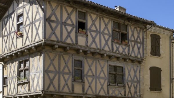 Incendies en Gironde : après la reconstruction, le mur financier de l’adaptation climatique