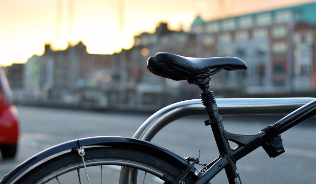 Roue, cadre et selle : ce nouvel antivol vélo 3-en-1 se la joue ultra rassurant