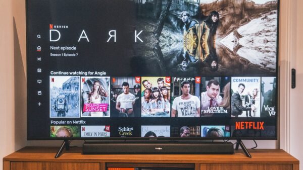 Ce TV 4K OLED 144 Hz de 55″ signé Samsung ne dépasse pas les 800 €