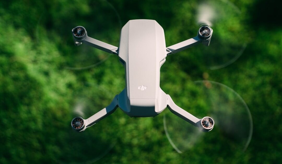 DJI oublie sa marge en chemin : son top drone Mini 5 Pro se vend pour des “peanuts” 🥜