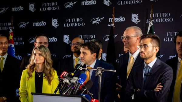 Crise à la Fifa: «Le président Gianni Infantino est acculé politiquement et s'accroche à son trône»