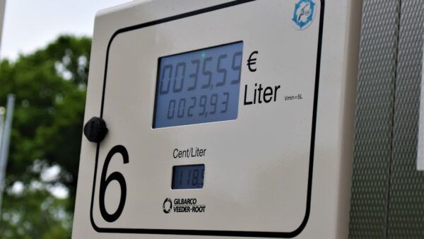 Charge en 3 minutes, 60 000 cycles et garantie sans explosion, cette batterie coche toutes les cases