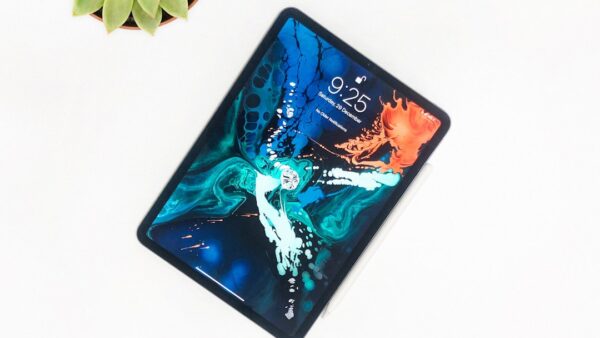 4 fois moins chère qu’un iPad Pro, cette rivale sérieuse avec 256 Go se vend par palettes 🚀