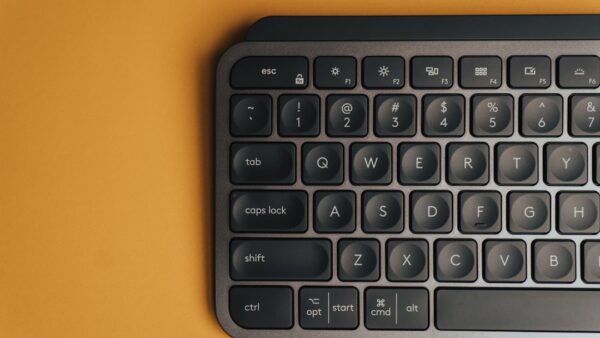 Le clavier de canapé de Logitech tombe à moins de 25 € sur Amazon