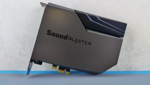 T’nb dévoile Blaster, une gamme d’enceintes Bluetooth habillée de la couleur pantone 2026