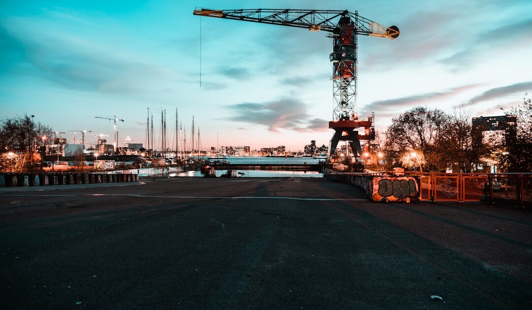 « C’est le chantier d’infrastructure le plus critique » : climat, électrification… pourquoi la France doit repenser son système électrique