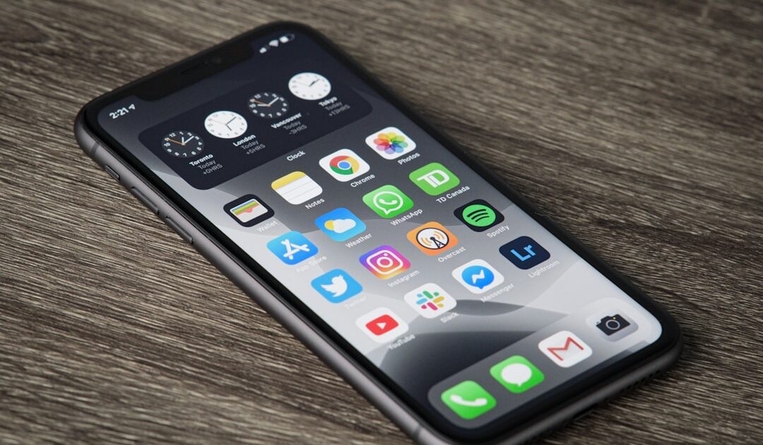 Pour fabriquer son incroyable iPhone en verre, Apple aurait trouvé une solution