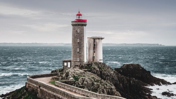 Opération Lighthouse : 14 000 pistes livrées aux enquêteurs contre les réseaux pédocriminels