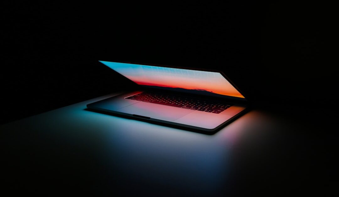 Le MacBook Ultra haut de gamme avec écran OLED tactile refait parler de lui