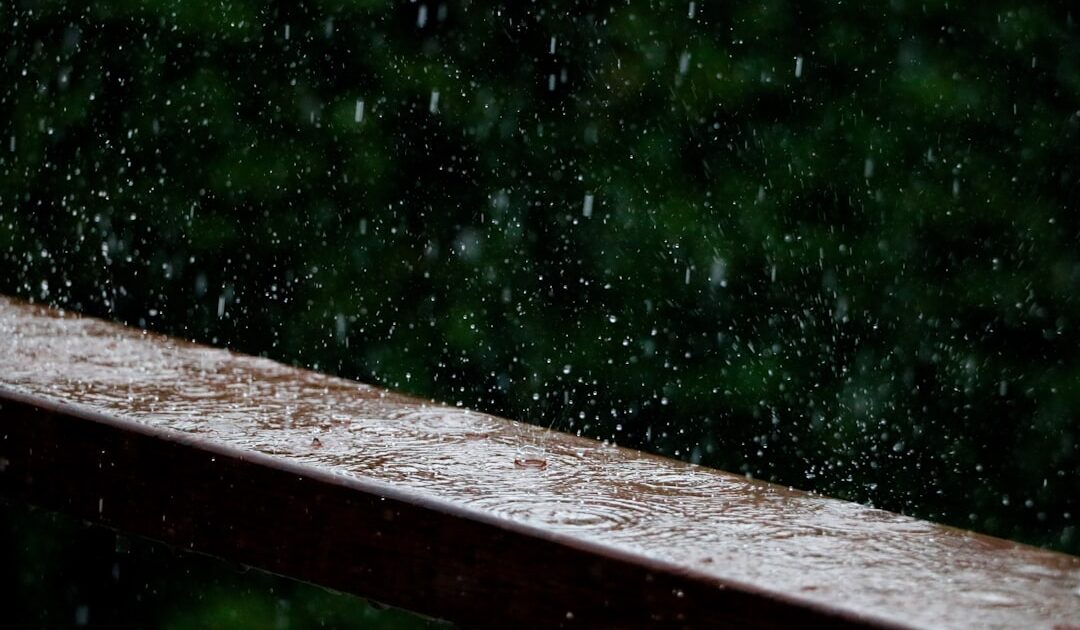 Que signifie vraiment le pourcentage de pluie affiché par les applications météo ?