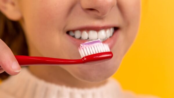 Quand Sophie Adenot dégaine une brosse à dents pour « dépanner » l’ISS