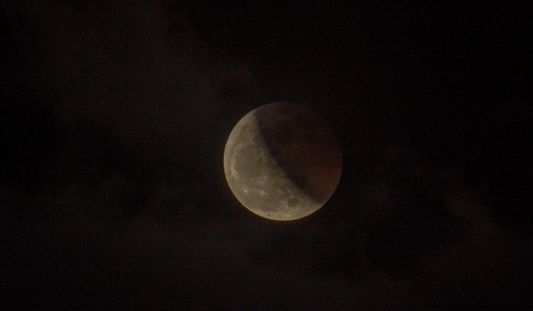 Il y a une éclipse de Lune le 28 août 2026… mais pourquoi n’y en a-t-il pas tous les mois ?