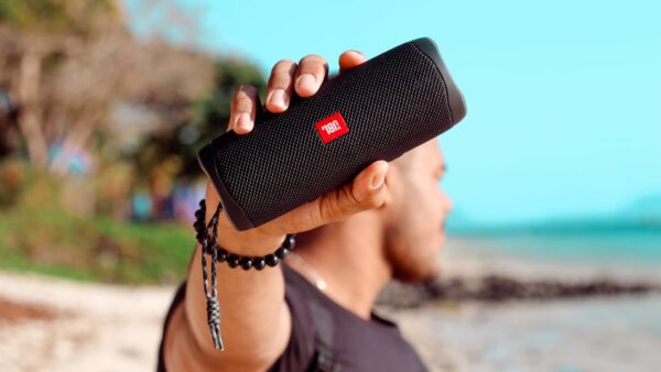 JBL Flip Essential 3 SE : une enceinte Bluetooth performante et abordable avec cette remise -38 %