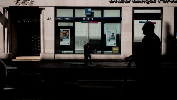 Bilan de la Fed à 21 % du PIB : les banques centrales dégonflent, la liquidité ne meurt pas