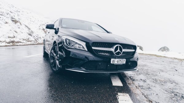 La version survoltée de 680 ch de la Mercedes CLA est enfin disponible